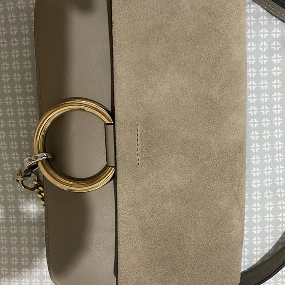 Chloe Faye - Picture 2 of 10